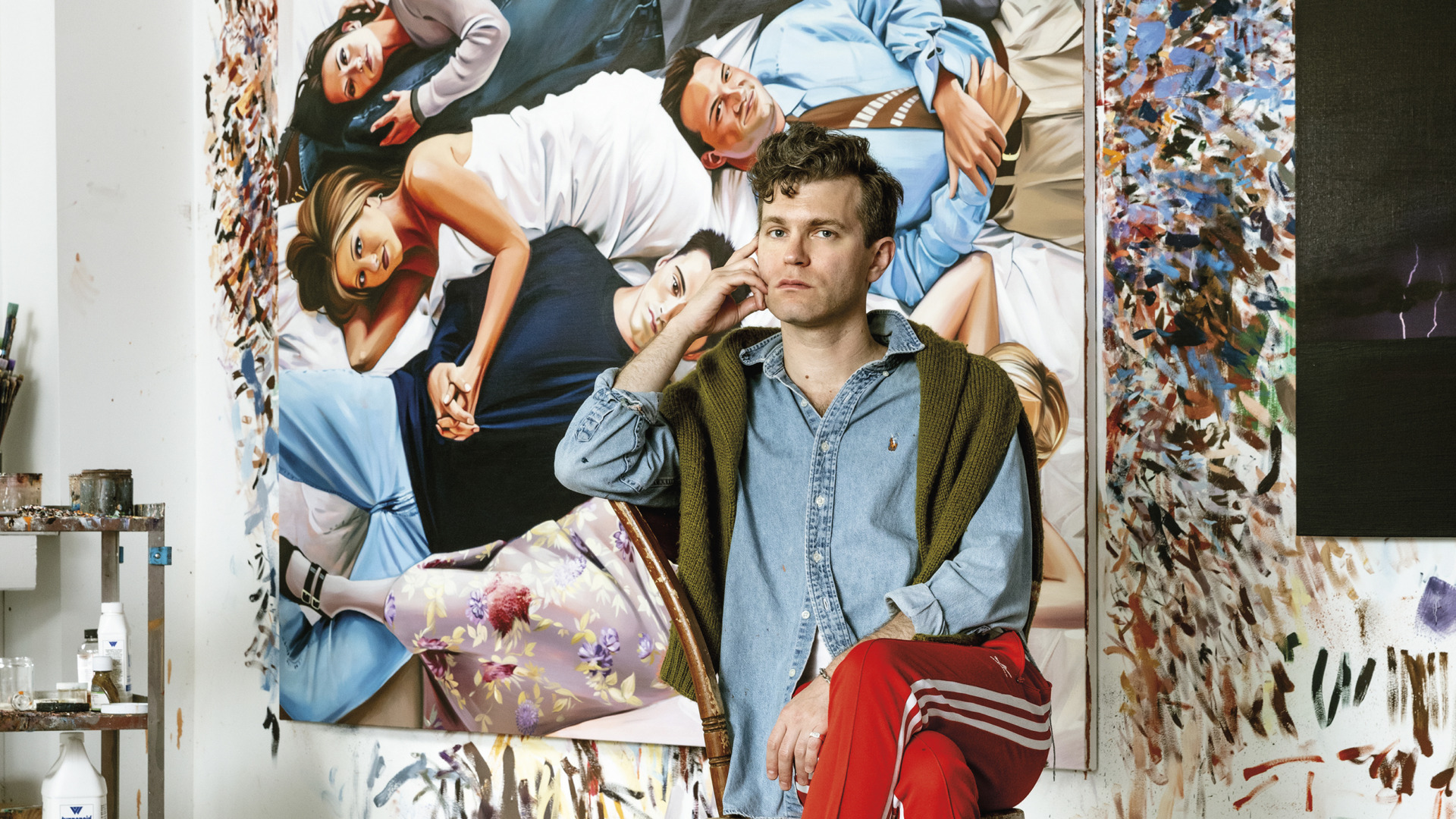 화려함과 따분함이 조화를 이룬 화가 샘 맥키니스의 집 - 뉴스 썸네일 이미지