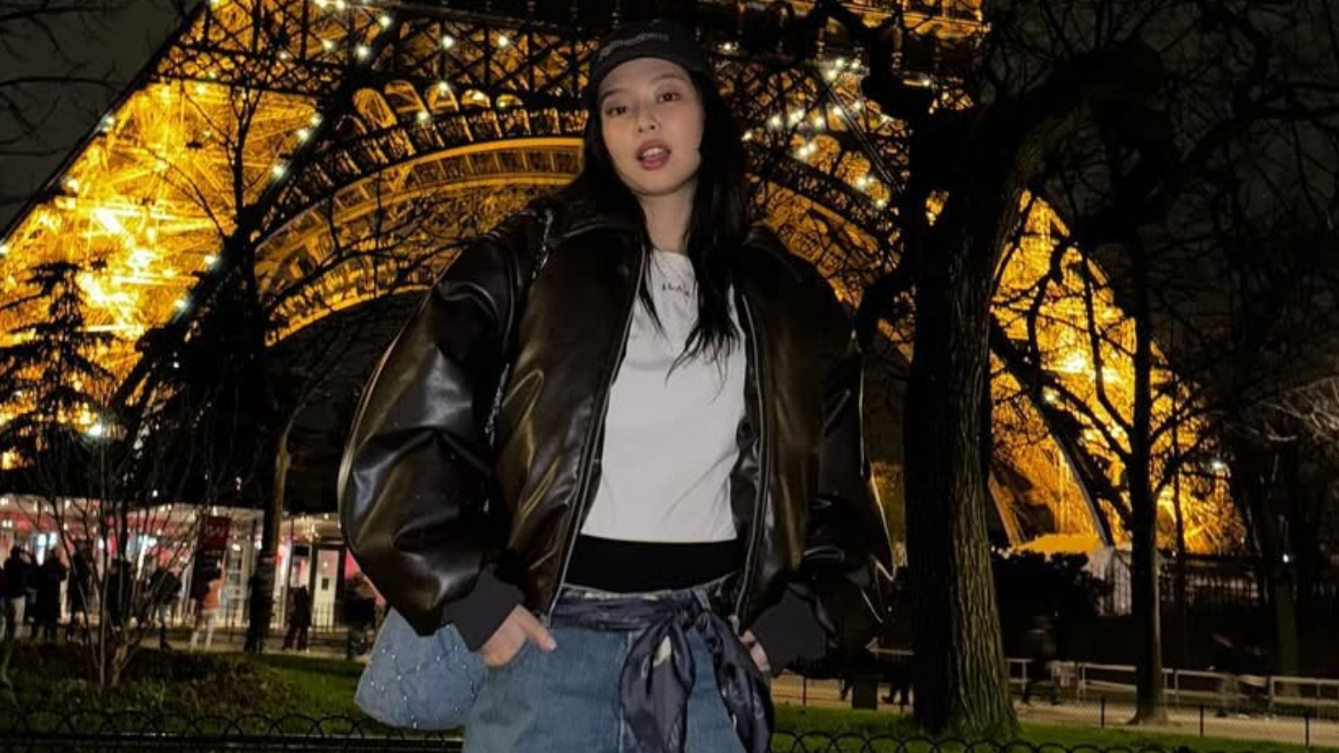 https://www.vogue.co.kr/wp_data/vogue/2025/12/style_692d237a59c84-1920x1080.jpg?ver=1.0.72&x=1146&y=1515