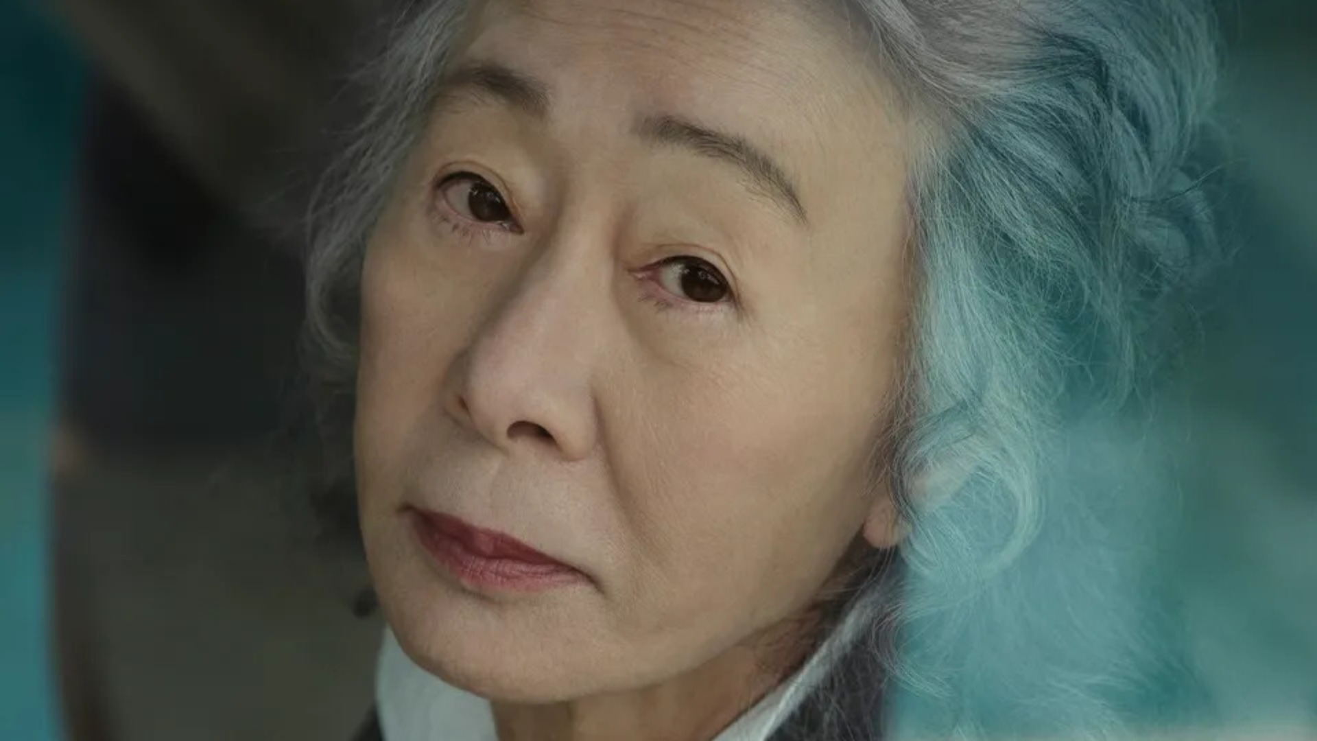 보그 코리아 인터뷰에 소개된 윤여정 이미지